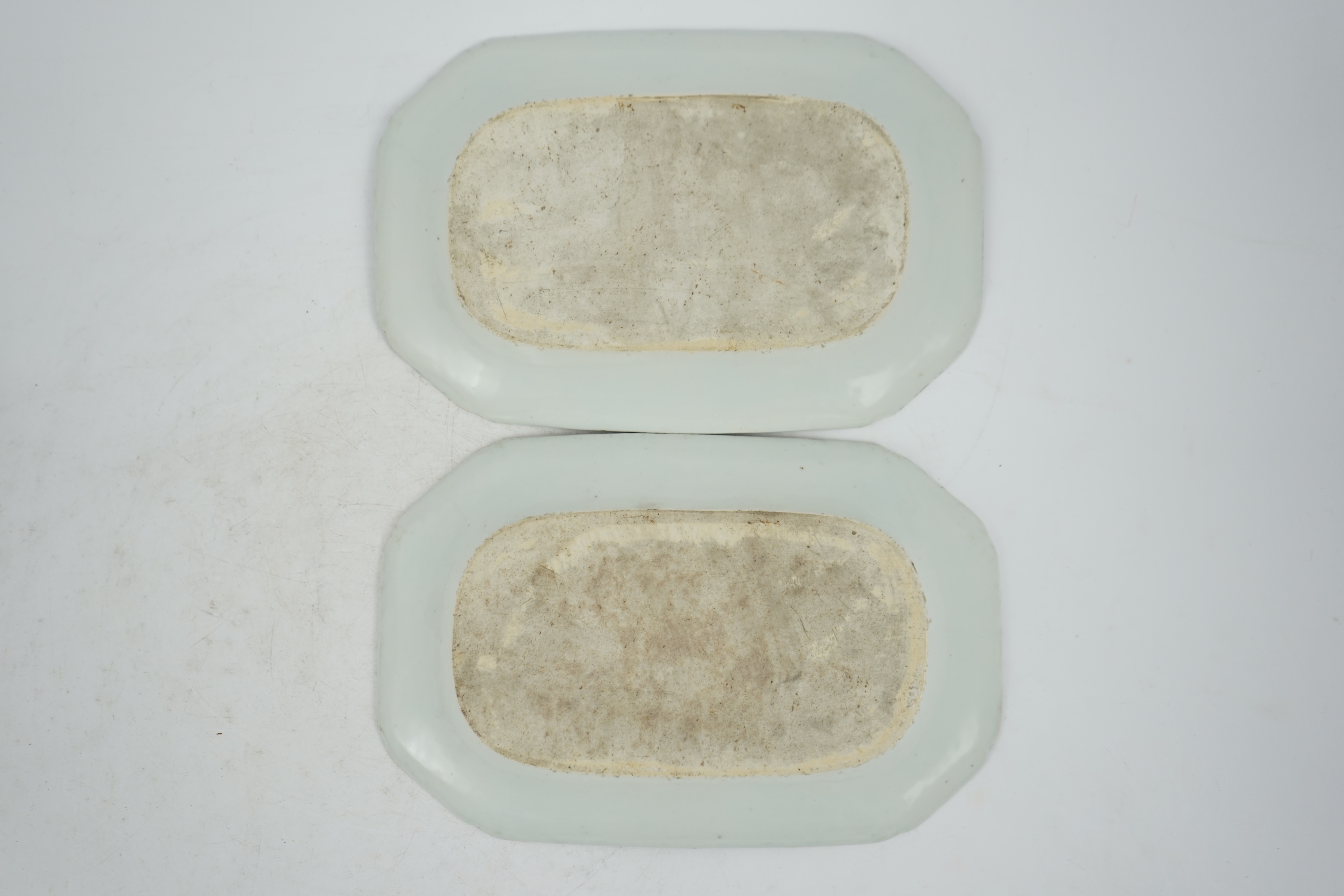 A pair of small Chinese blue and white small serving dishes, Qianlong period